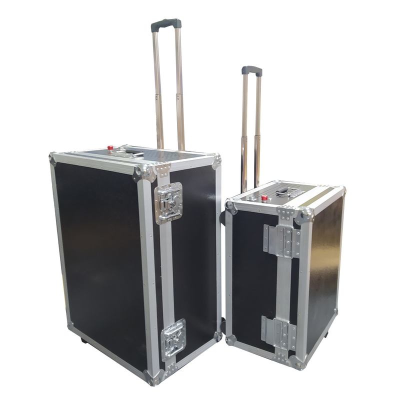 Kotak bagasi Mesin Penghilang Karat Laser 100 Watt Dengan Pistol Laser Genggam